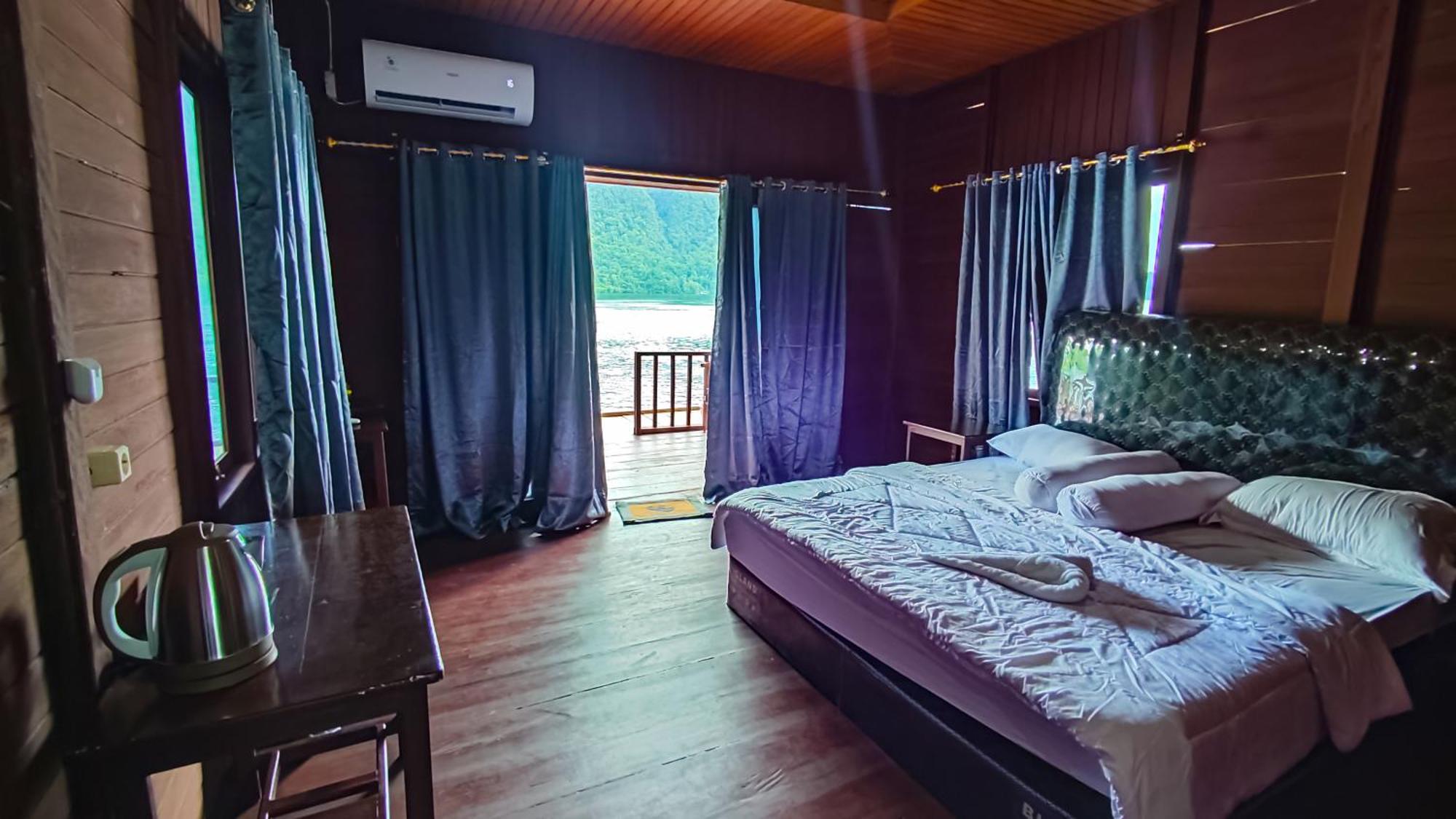 Lodge The Jeti Mangrove - Ecolodge, Cottage, Restaurant & Kali Biru, Blue River *