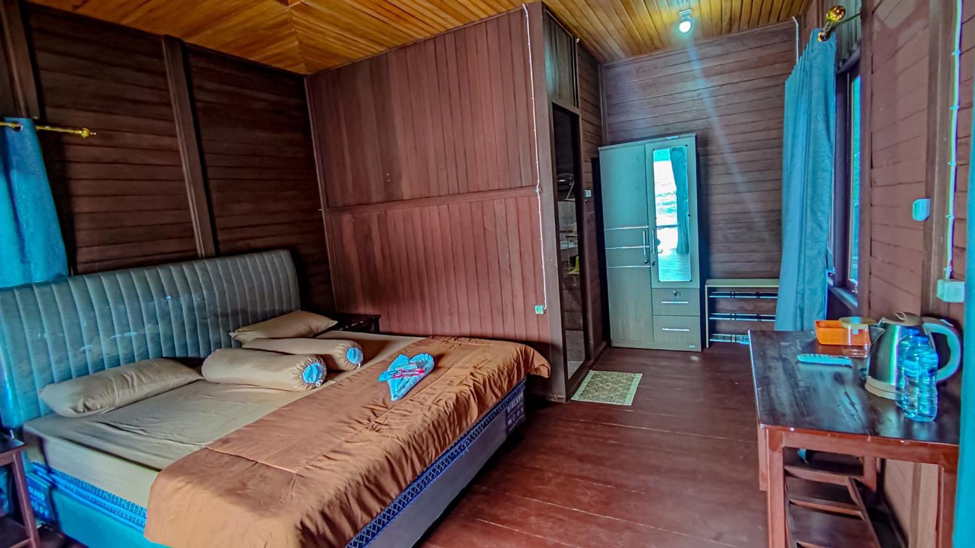 The Jeti Mangrove - Ecolodge, Cottage, Restaurant & Kali Biru, Blue River * Rabia