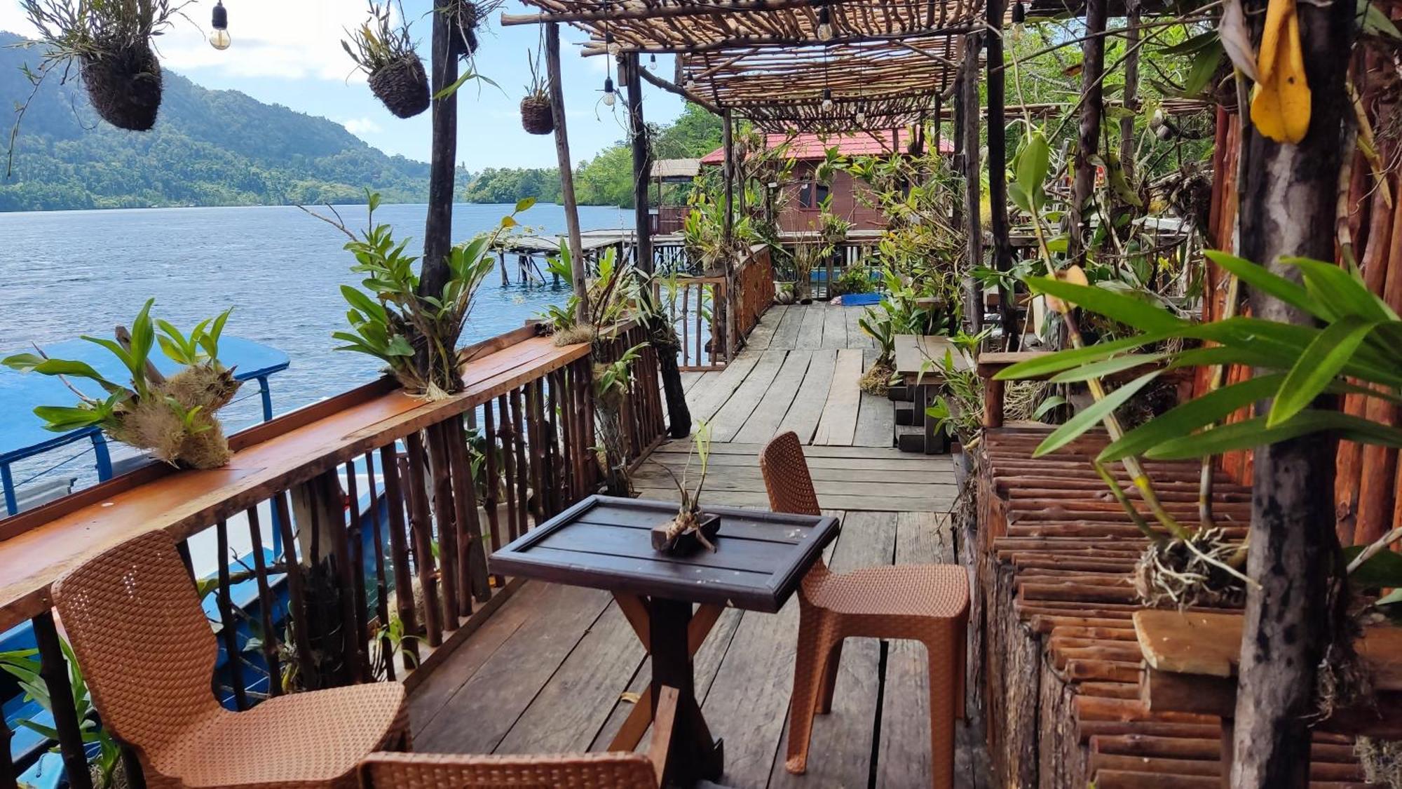 Lodge The Jeti Mangrove - Ecolodge, Cottage, Restaurant & Kali Biru, Blue River