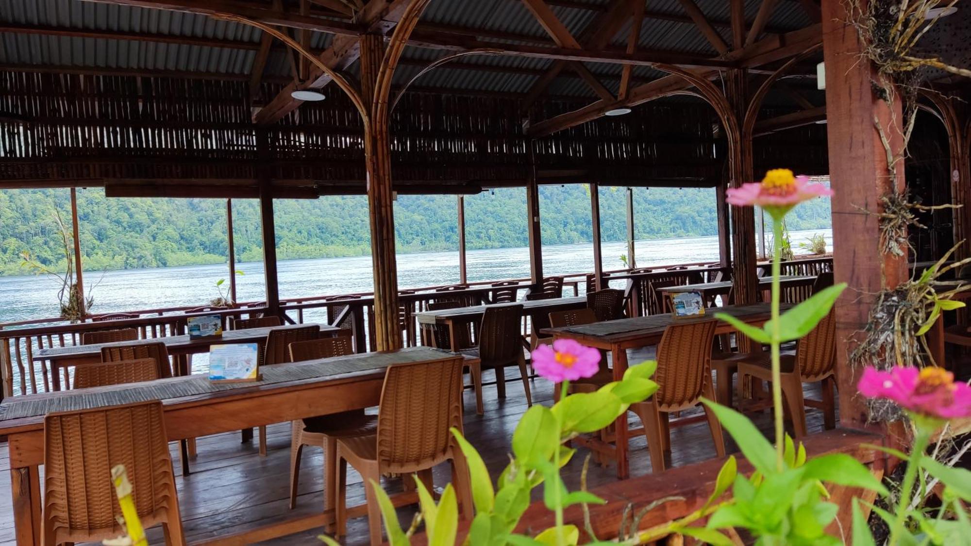 Lodge The Jeti Mangrove - Ecolodge, Cottage, Restaurant & Kali Biru, Blue River Rabia